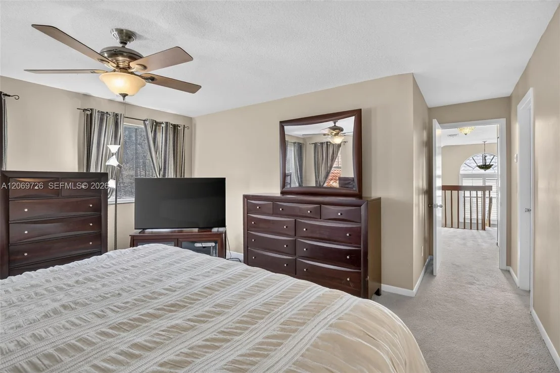 Photo of 2638 Oak Park Cir