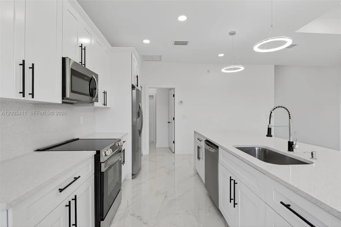 Photo of 312 Rand Ave.