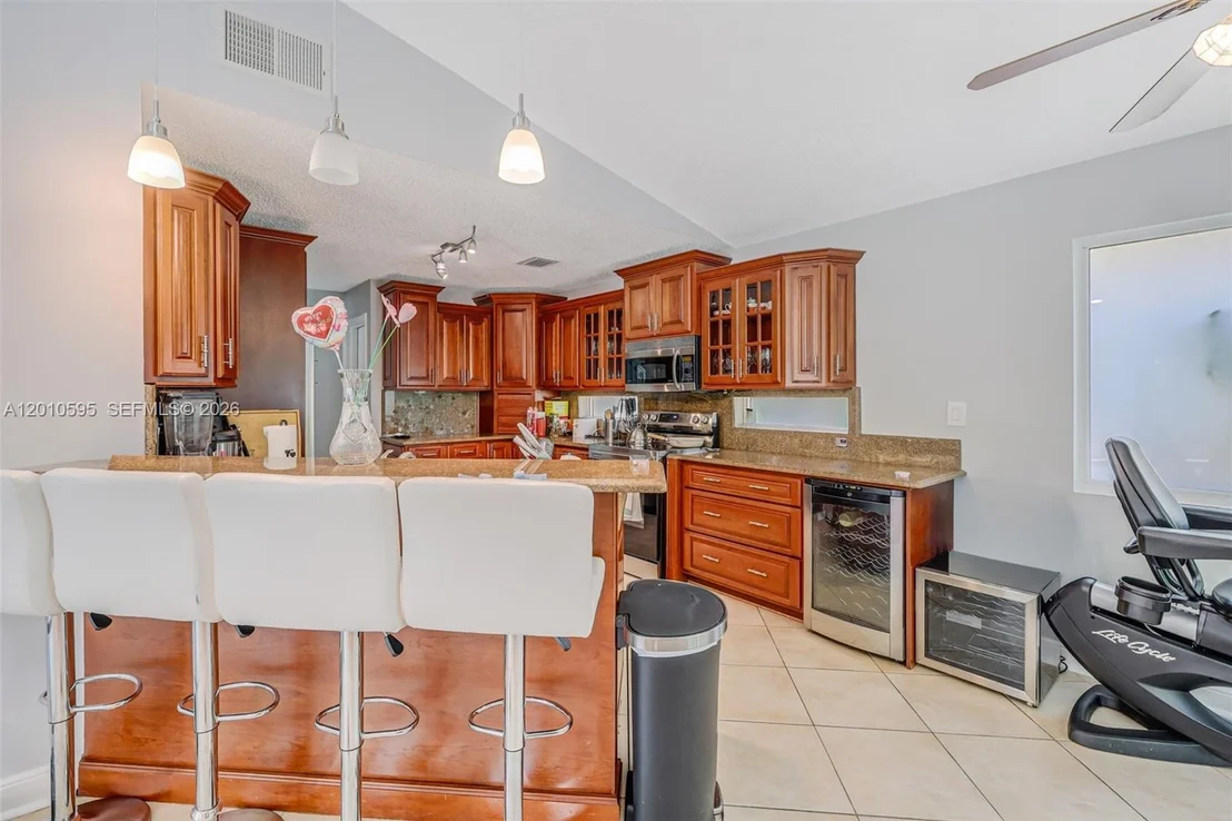Photo of 1065 Weeping Willow Way