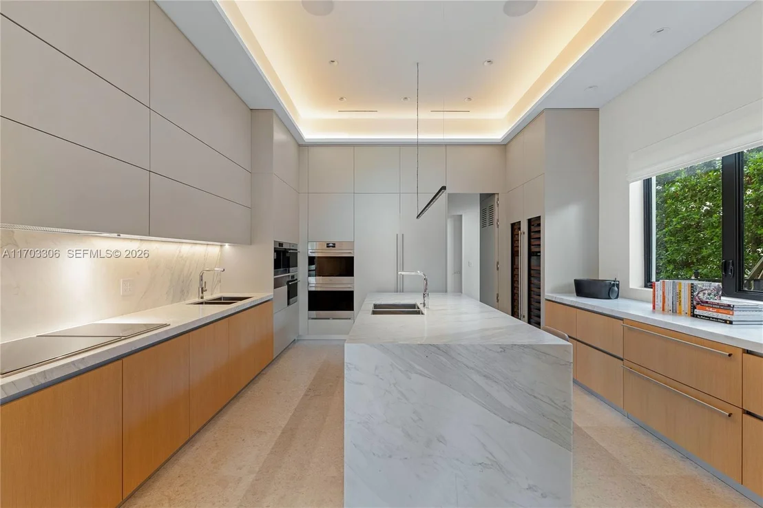 Photo of 1006 Links Drive