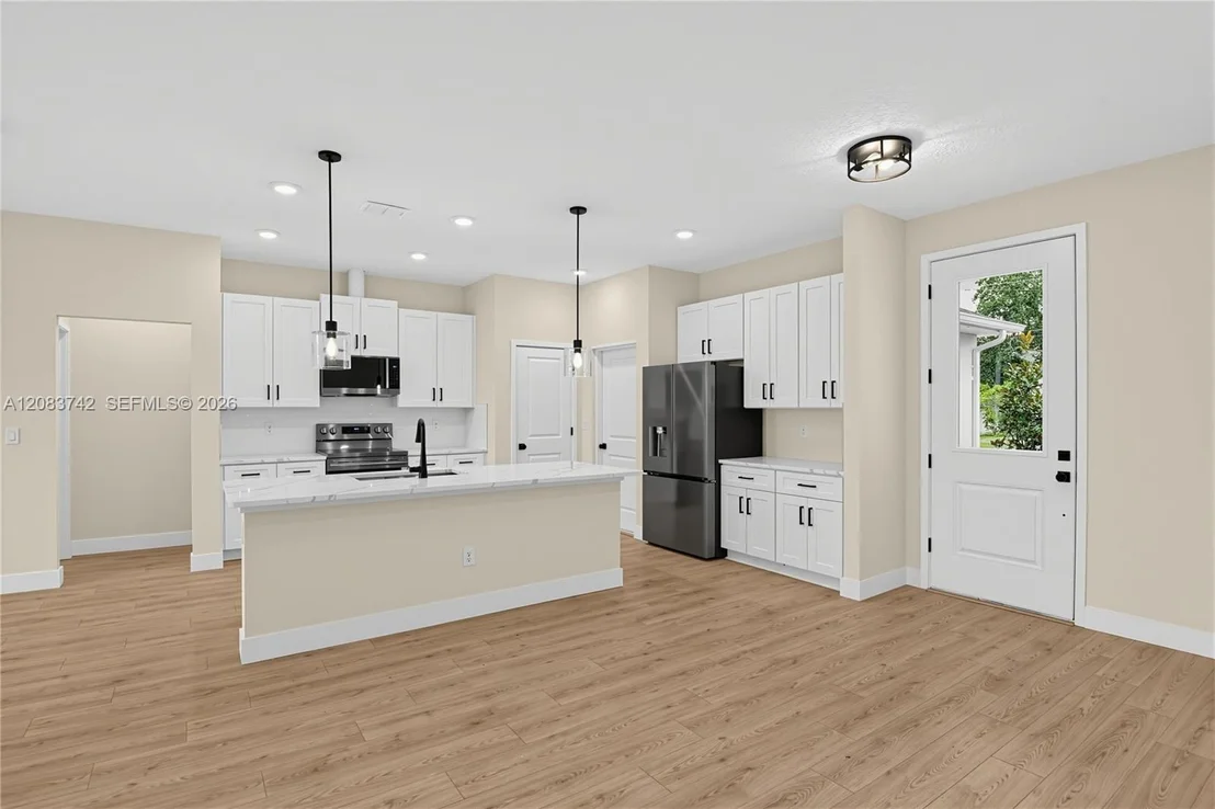 Photo of 140 Frontier Drive