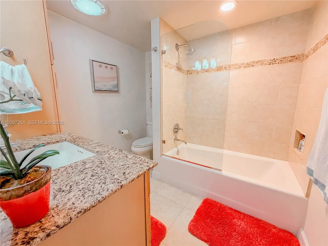 Photo of 149 Harbor Dr