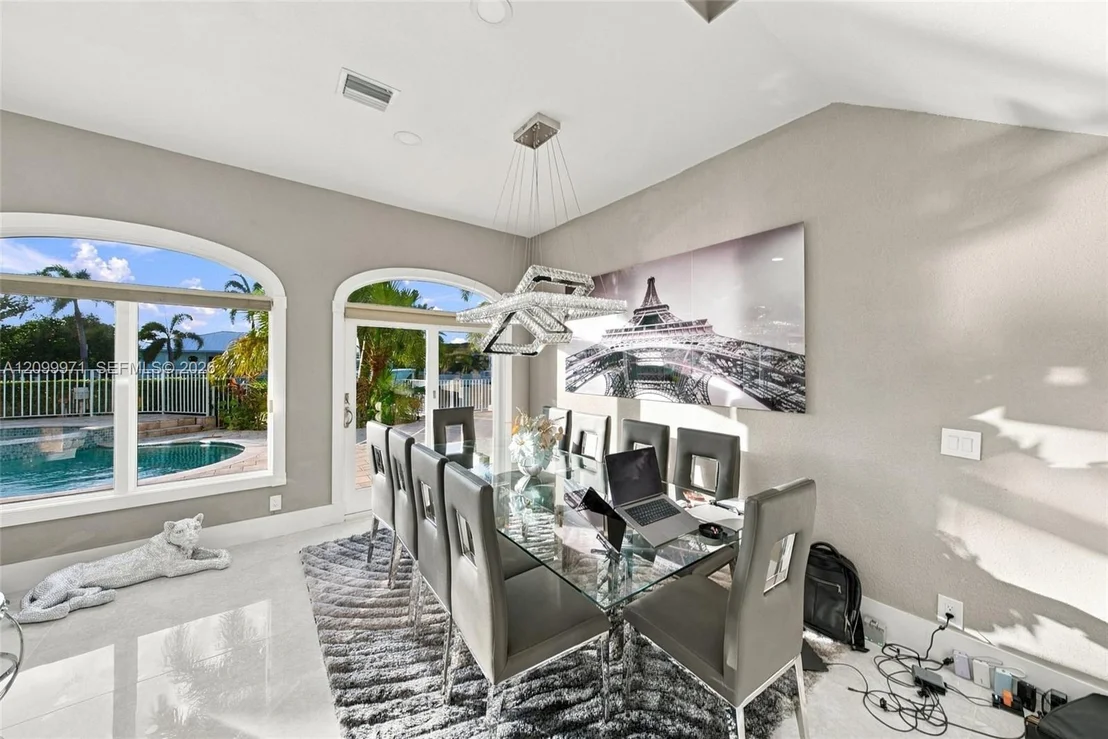 Photo of 5111 NE 30th Ave