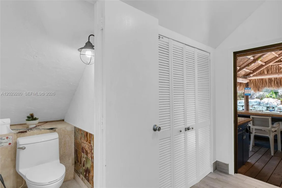 Photo of 443 4TH Rd