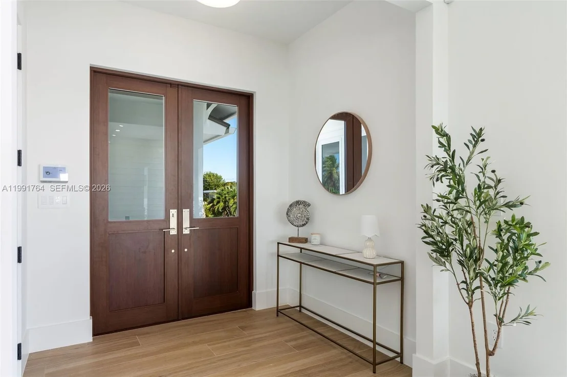 Photo of 1002 Snapper Ln