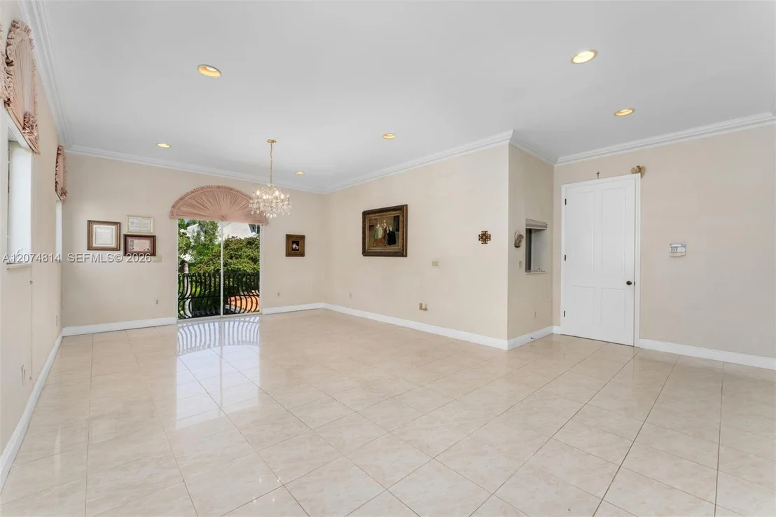 Photo of 501 Bay Lane