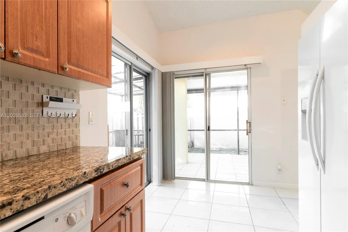 Photo of 1341 Seagrape Cir