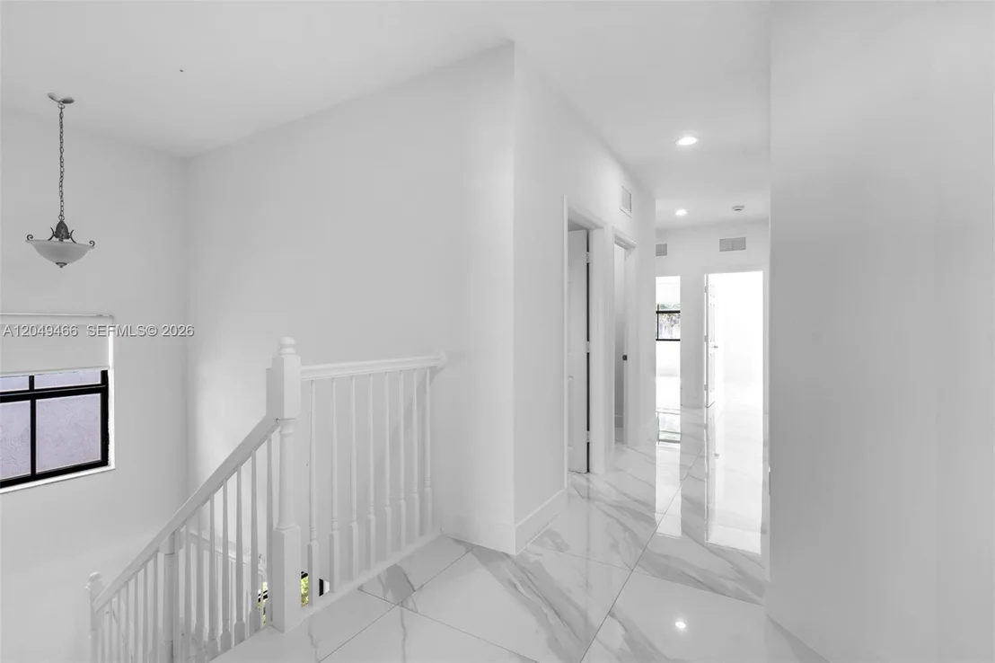 Photo of 8850 NW 99th Path