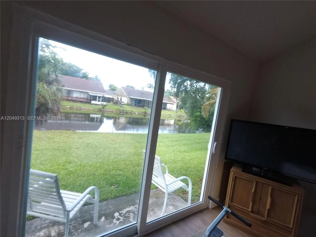 Photo of 2811 Devonwood Ave