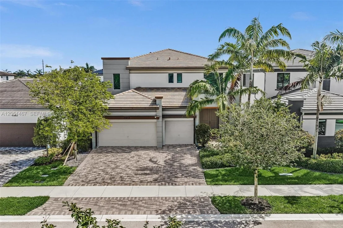 Photo of 10855 Pacifica Way