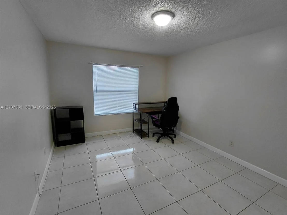 Photo of Unit 4 at 4100 Pershing Pointe Place