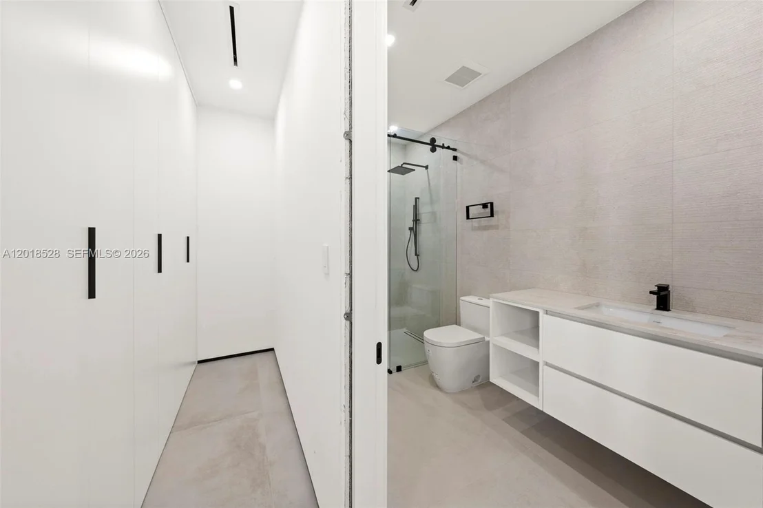 Photo of 2096 Alamanda Dr