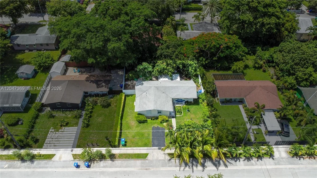 Photo of 3750 Percival Ave