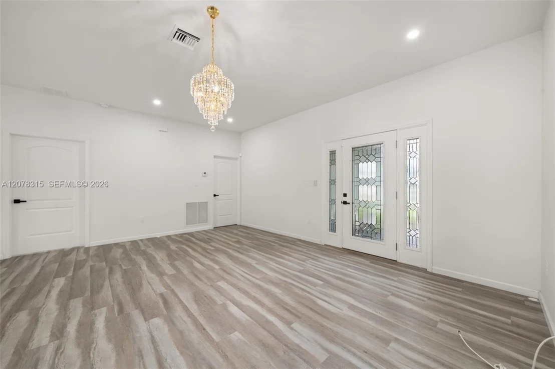 Photo of 4225 Cortez BLvd.