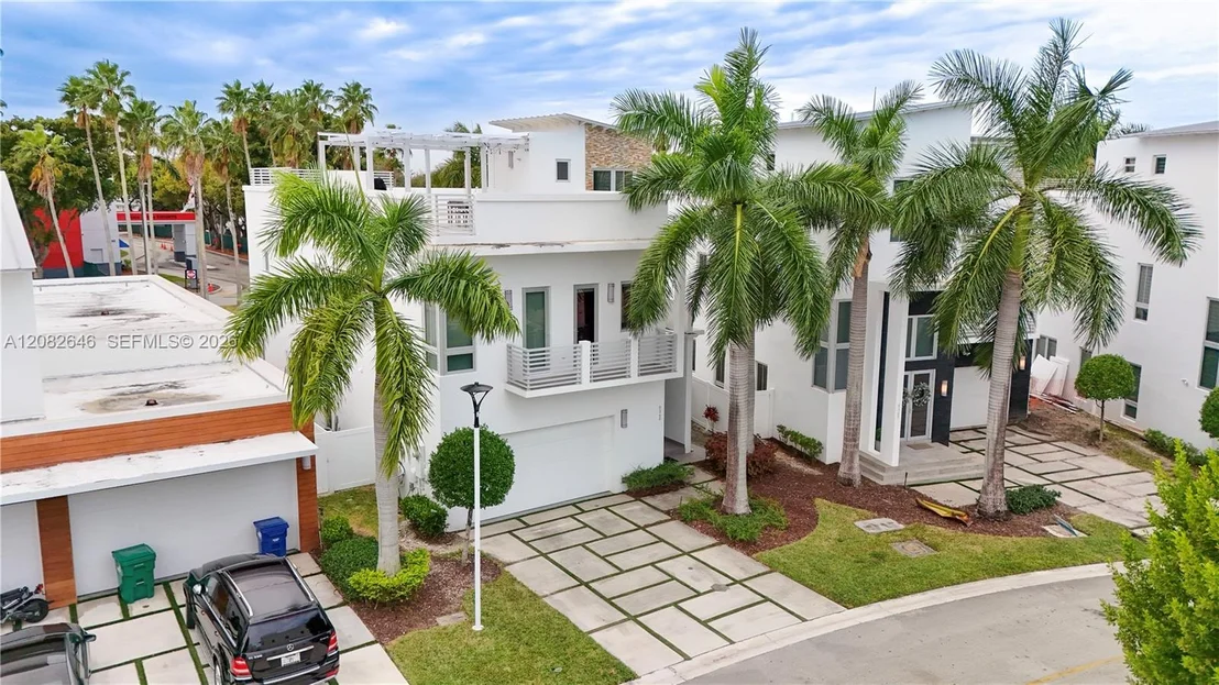 Photo of 8340 NW 33 Terrace