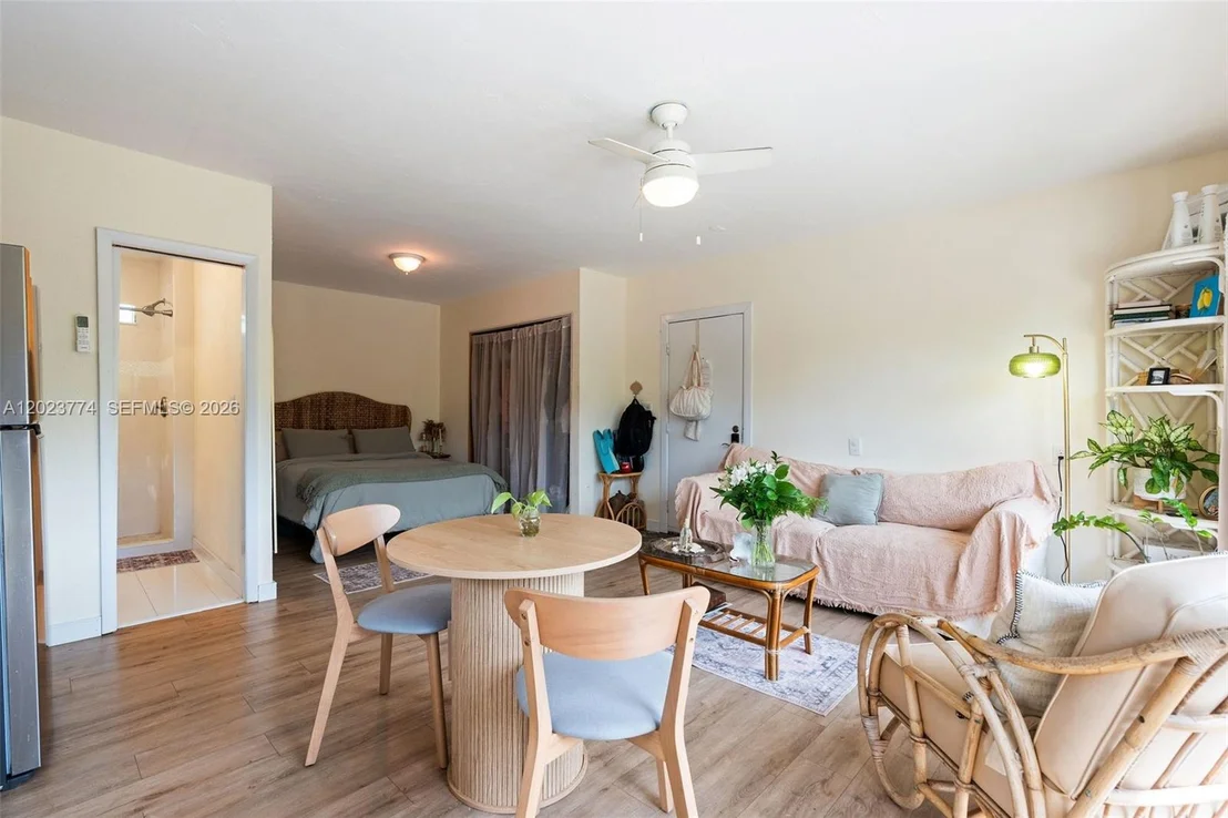 Photo of 365 Loeb ave
