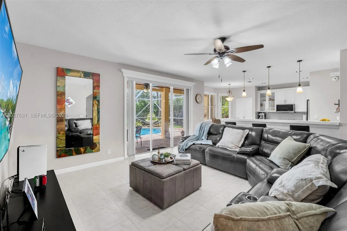 Photo of 4110 Laurel Ridge Cir