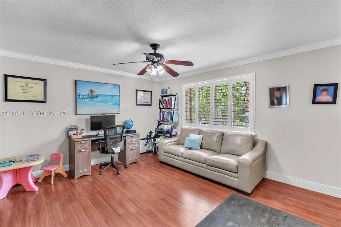 Photo of 4110 Laurel Ridge Cir