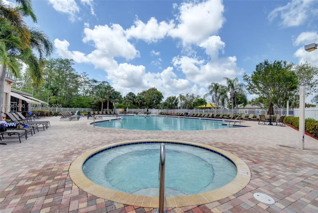 Photo of 6543 Marbletree Ln