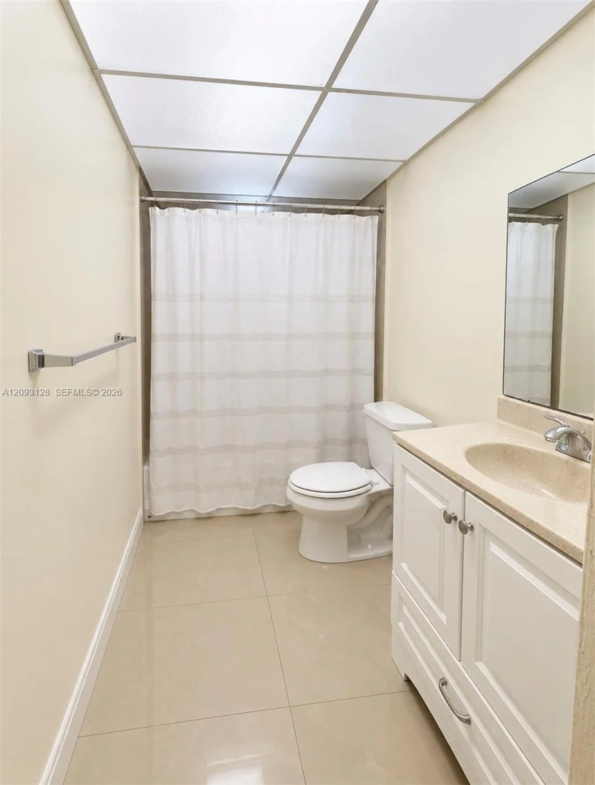 Photo of Unit D310 at 9357 Fontainebleau Blvd