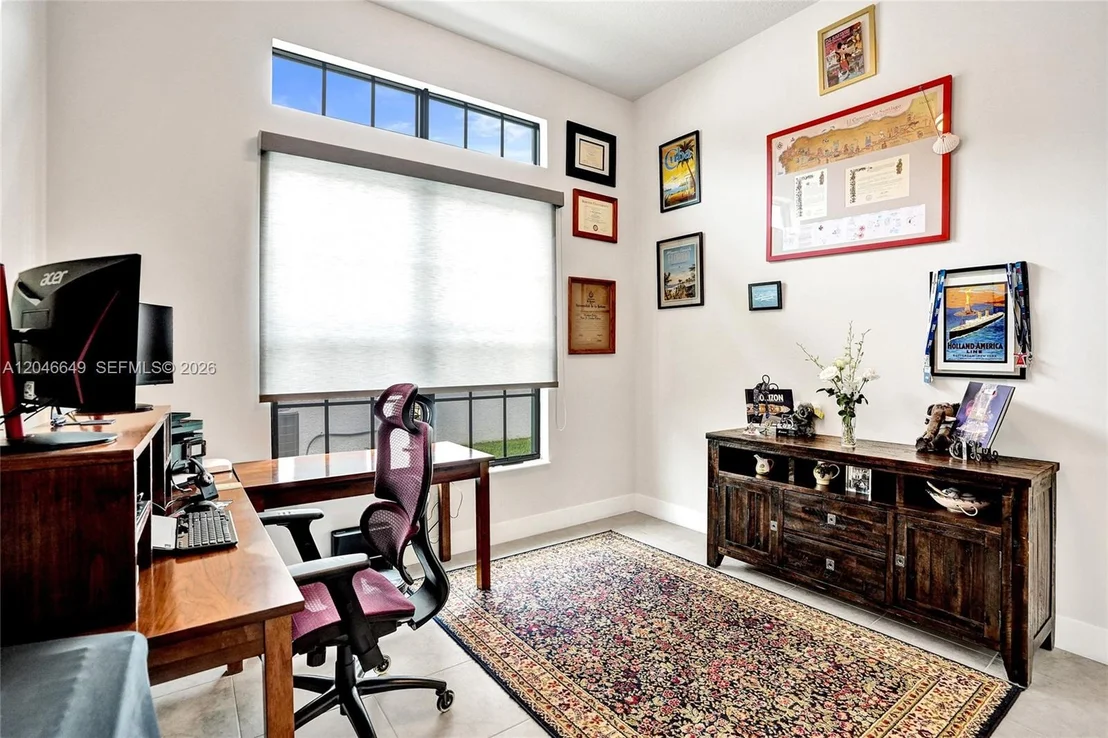 Photo of 8147 Juniper Dr
