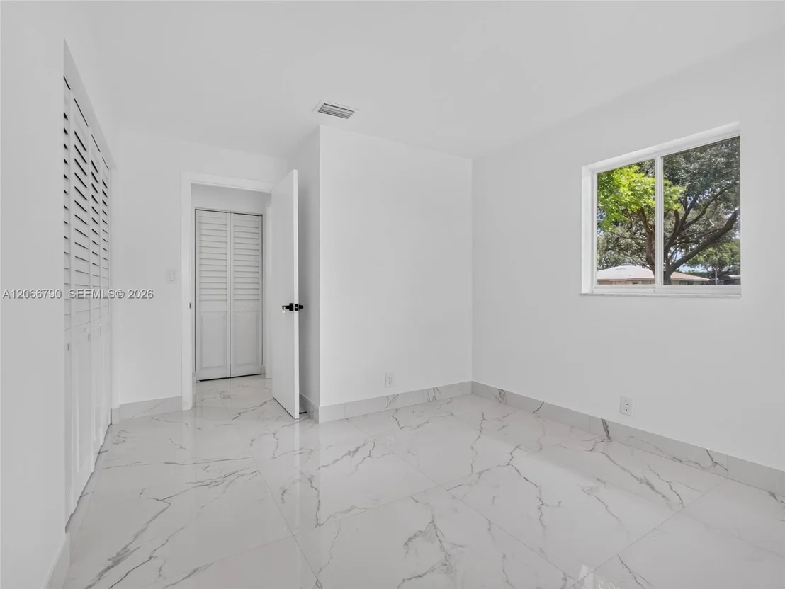 Photo of 18956 Argosy Dr