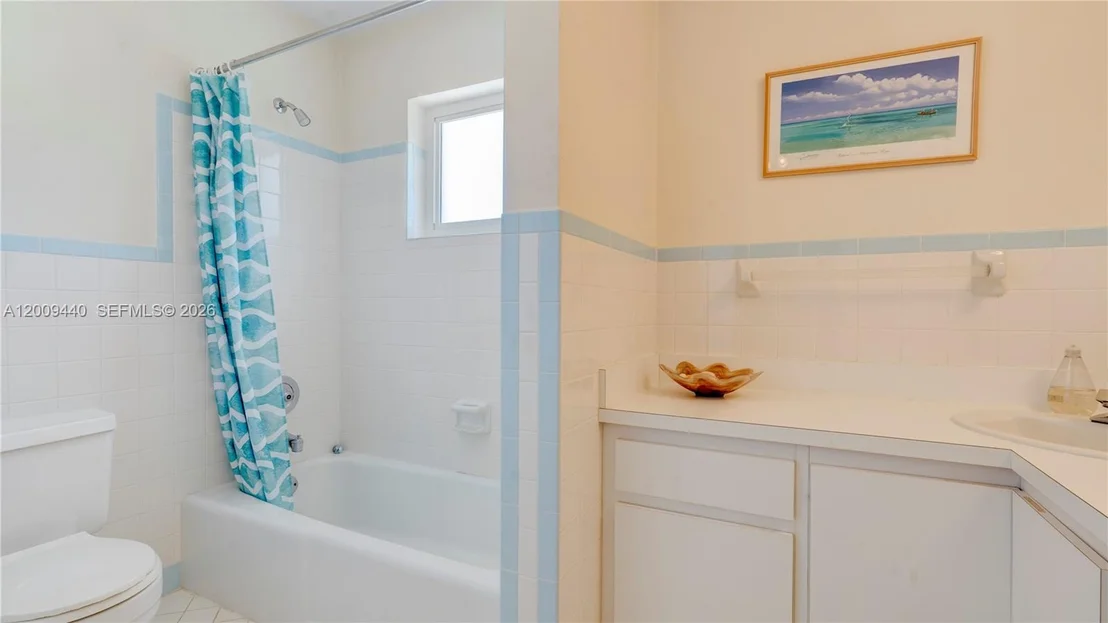 Photo of 1101 Mastic Street