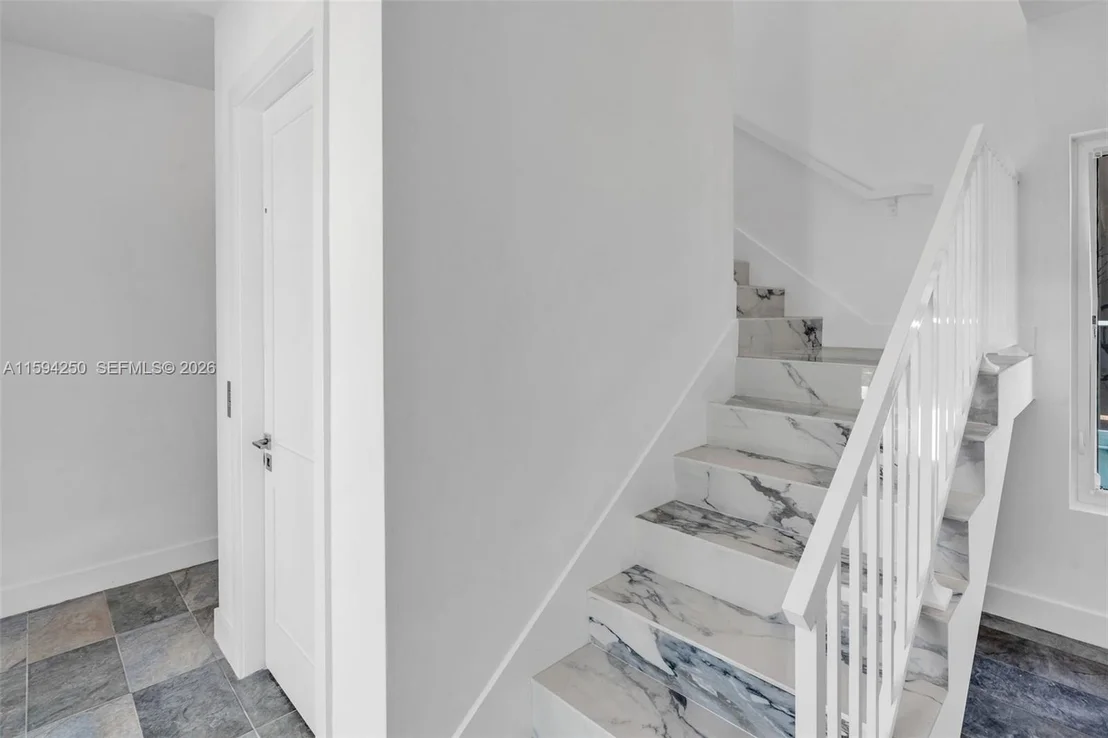 Photo of 84 Coral Way