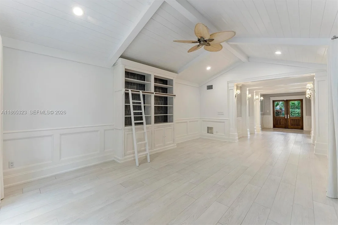 Photo of 746 Marble Ct