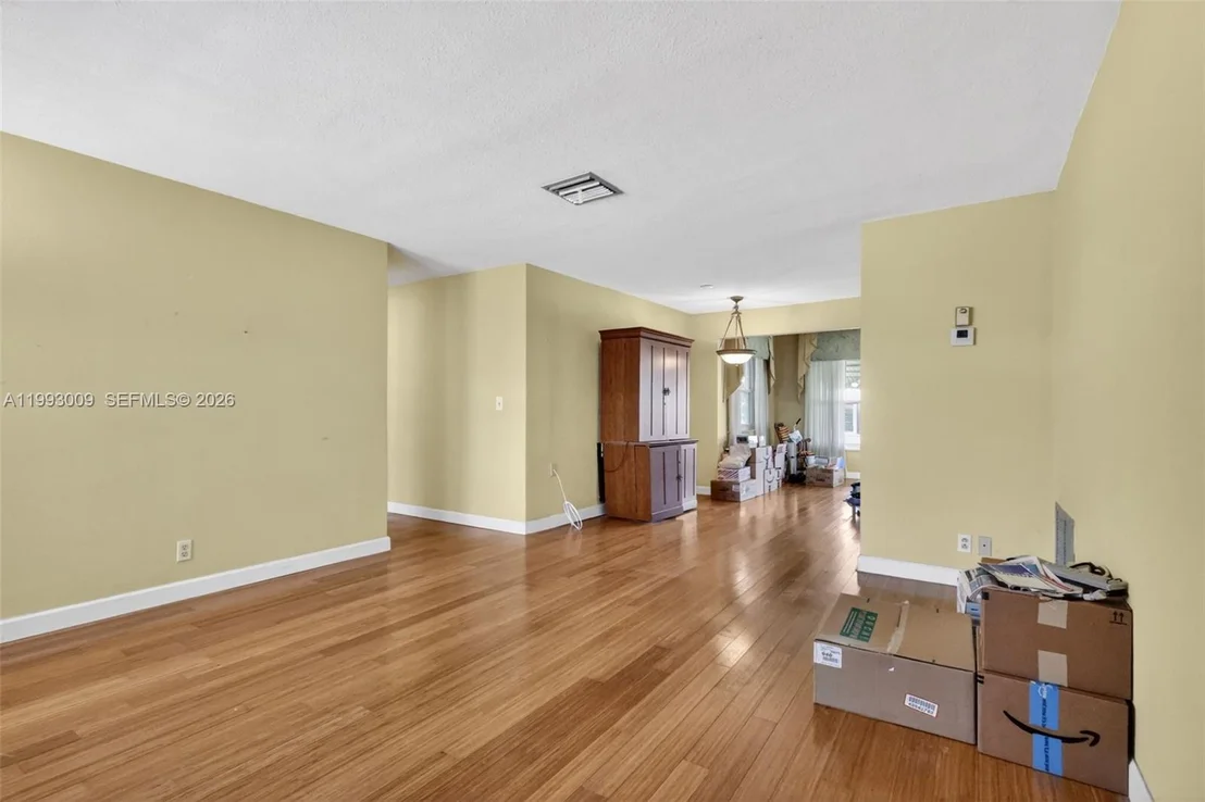 Photo of 1104 Ocean Ave