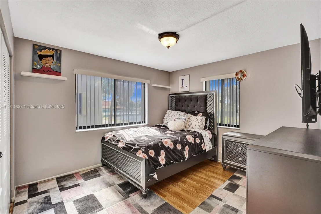 Photo of Unit 211 at 8010 Hampton Blvd