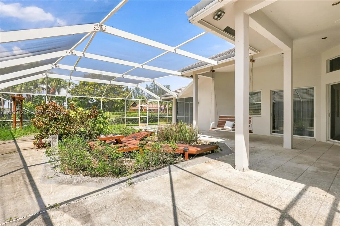 Photo of 173 Orange Tree Dr