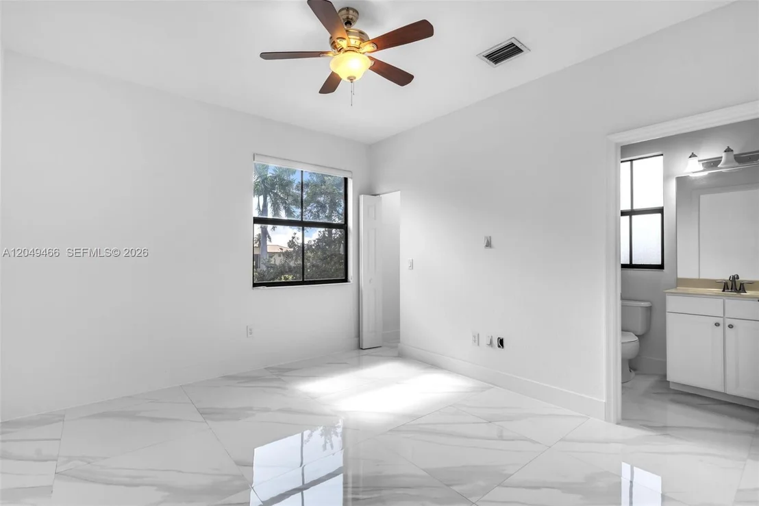 Photo of 8850 NW 99th Path