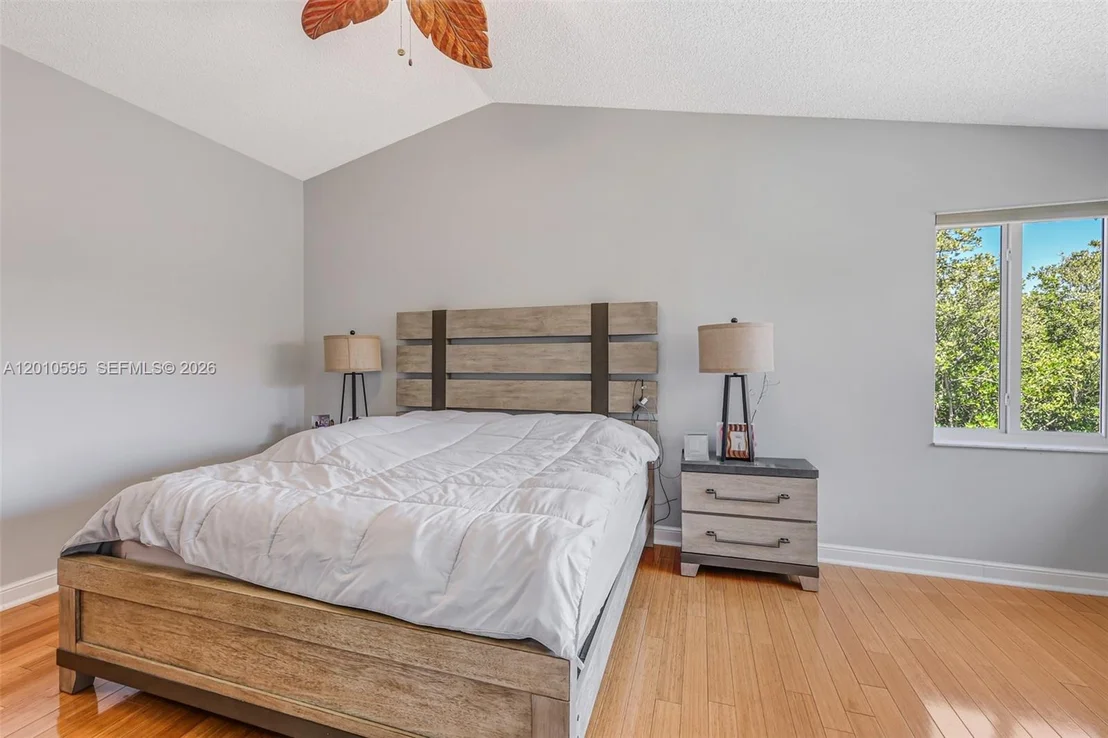 Photo of 1065 Weeping Willow Way