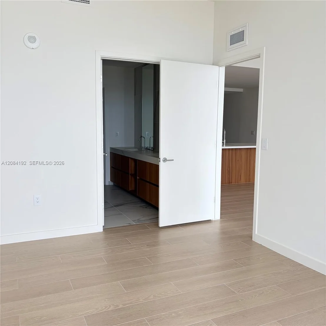 Photo of Unit 2003 at 1400 Biscayne Blvd
