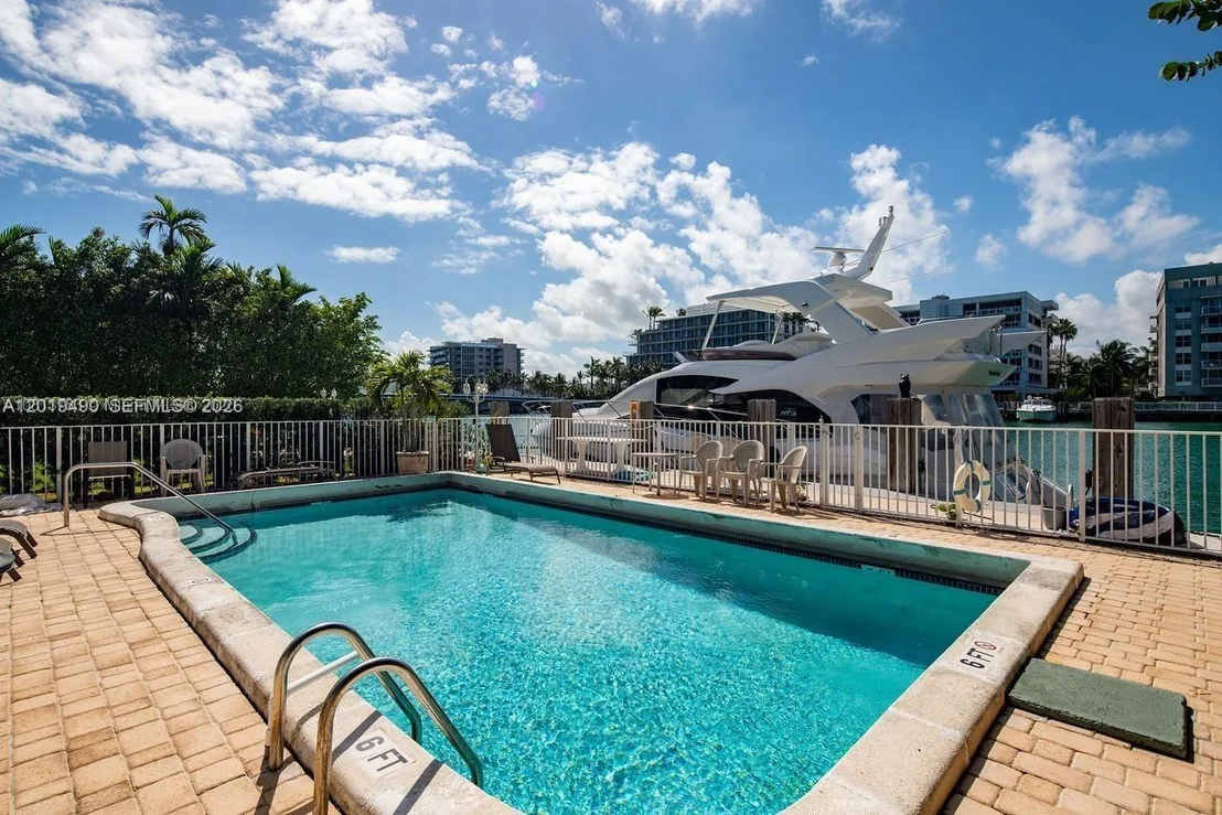 Photo of 34 Bal Bay Dr