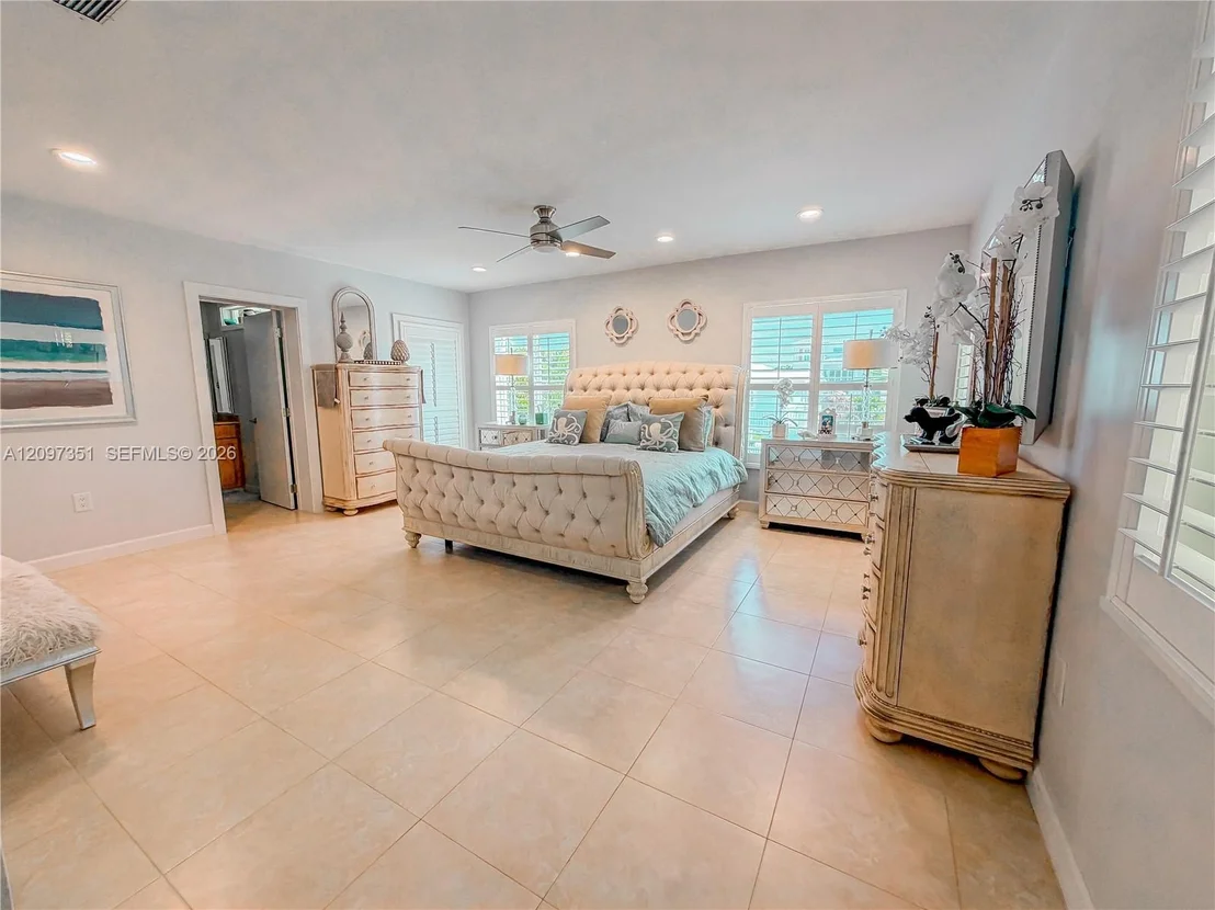 Photo of 149 Harbor Dr