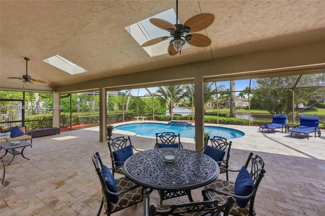 Photo of 158 Dockside Cir