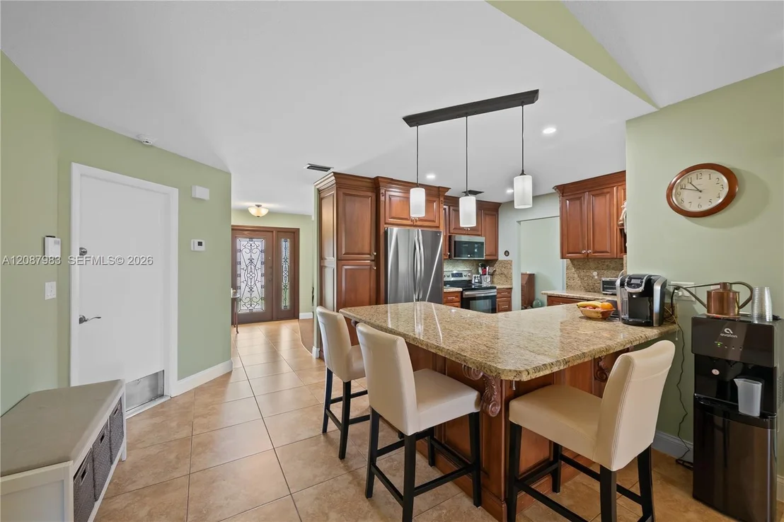 Photo of 6581 Falconsgate Ave