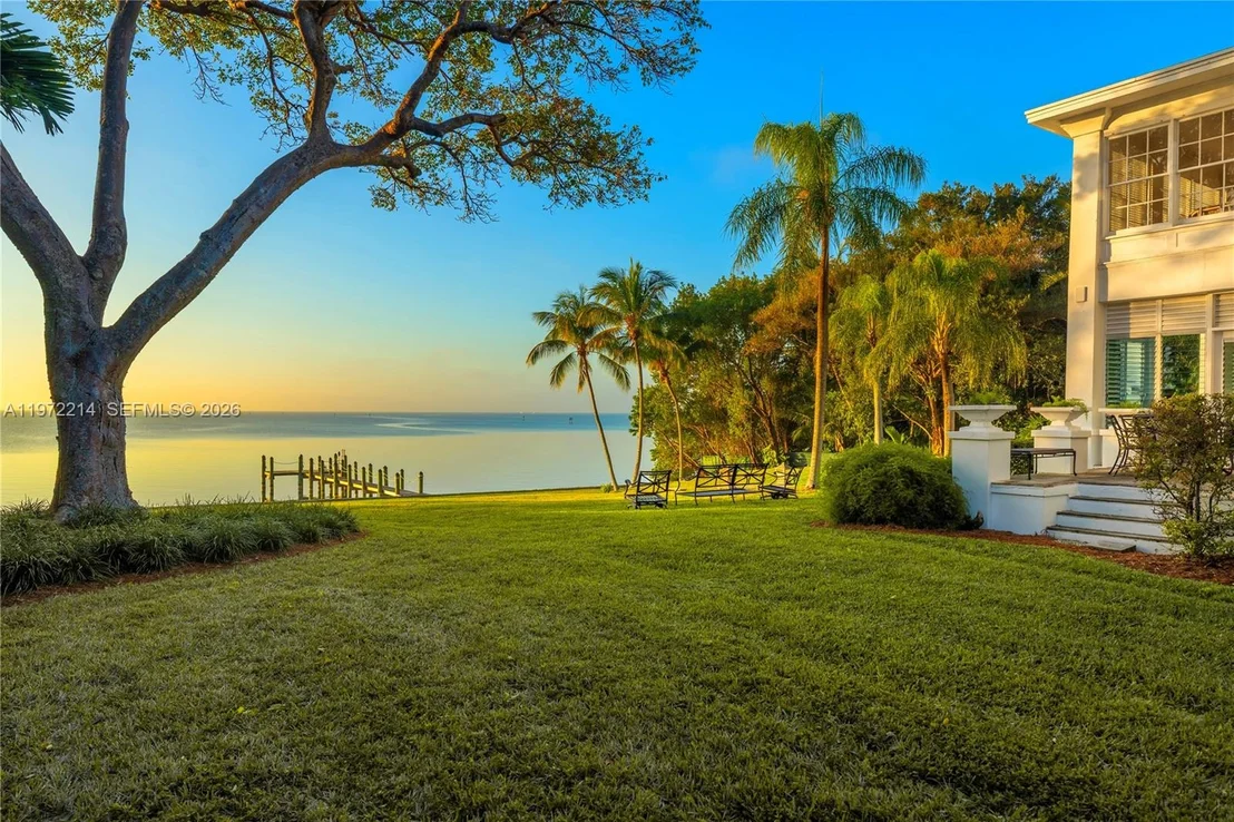 Photo of 3149 Brickell Ave
