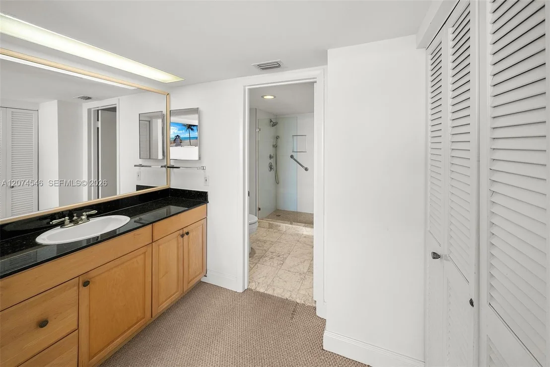 Photo of Unit 16F at 881 Ocean Dr