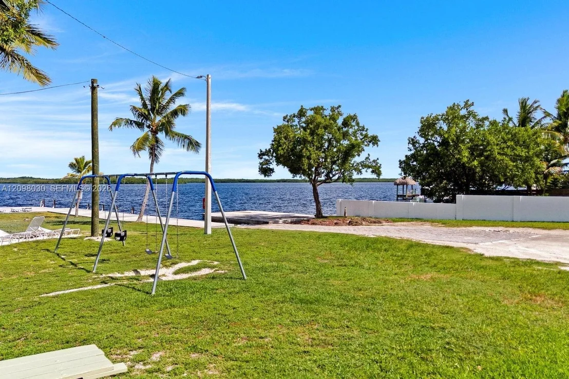 Photo of 53 Bonefish Ave