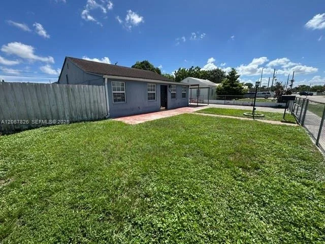 Photo of 740 SE 4th Pl
