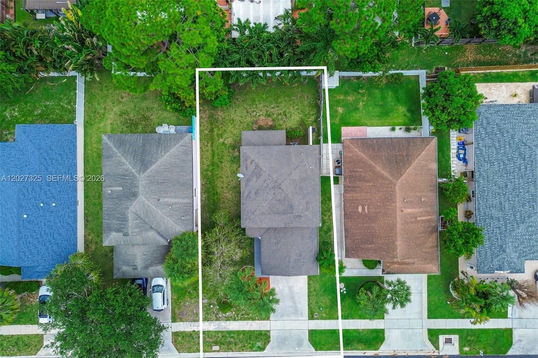 Photo of 6188 Azalea Cir