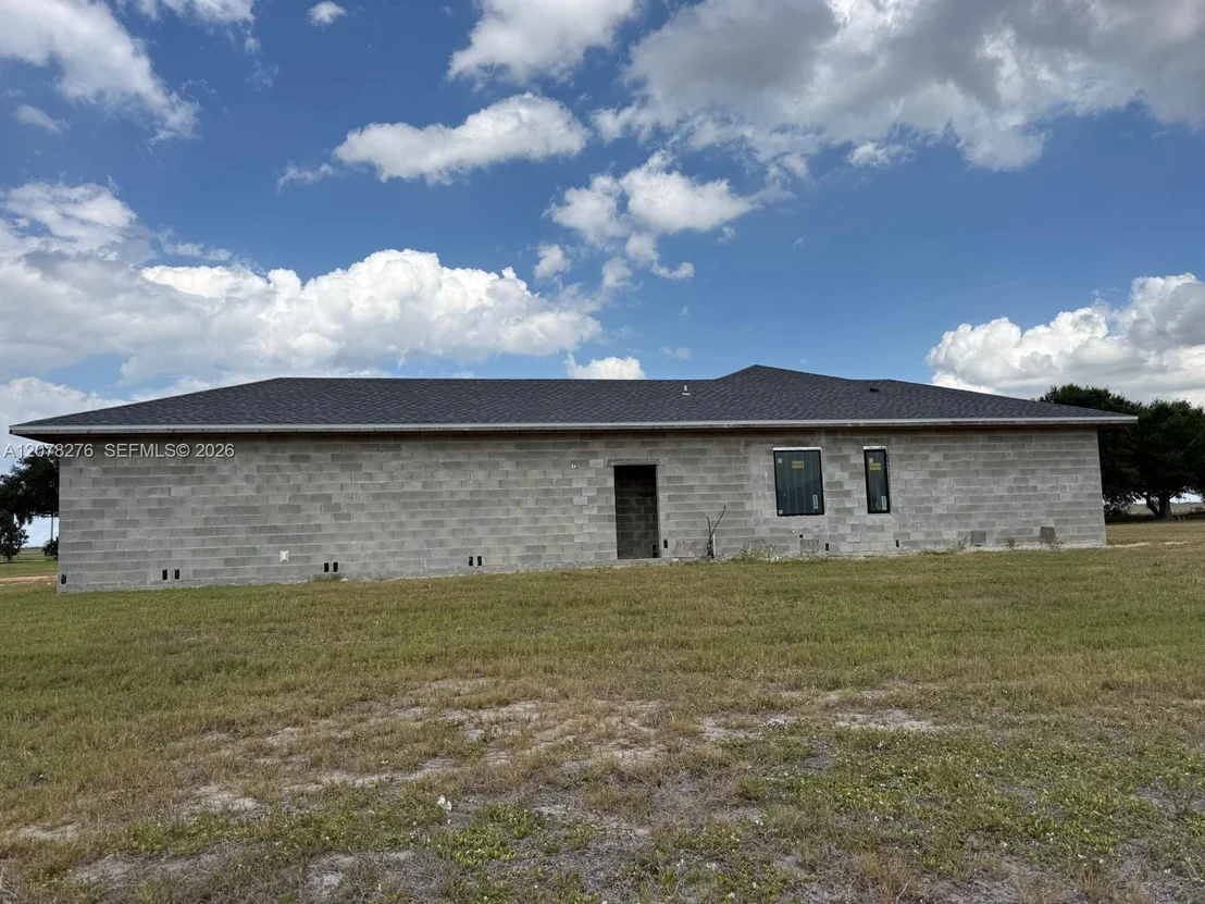 Photo of 135 SUNSET POINTE BLVD