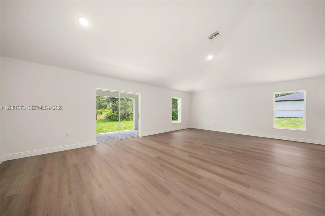Photo of 5526 Cortez Blvd.