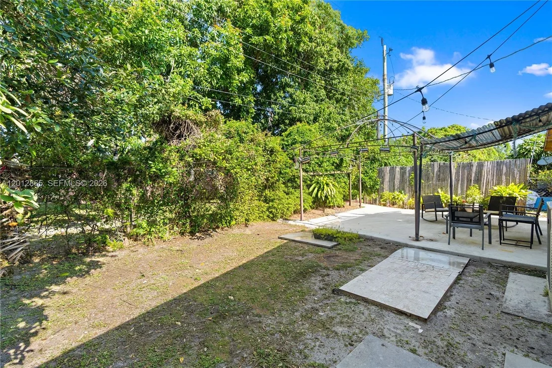 Photo of 5300 NW 30th Pl