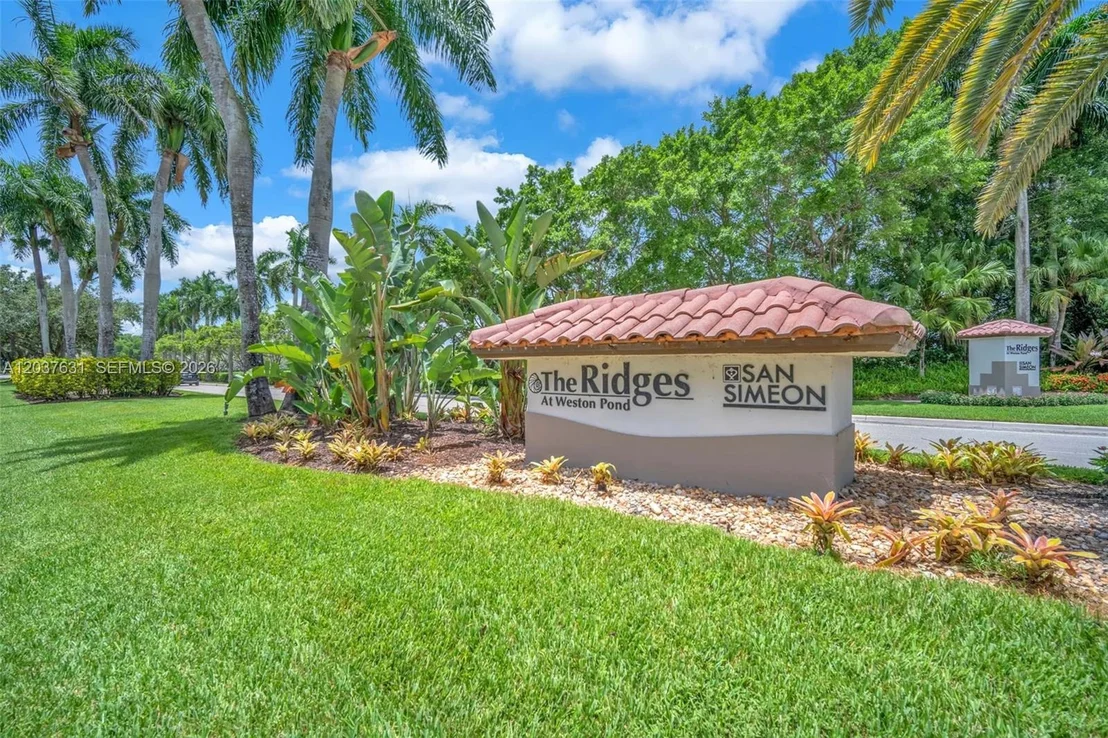 Photo of 4110 Laurel Ridge Cir