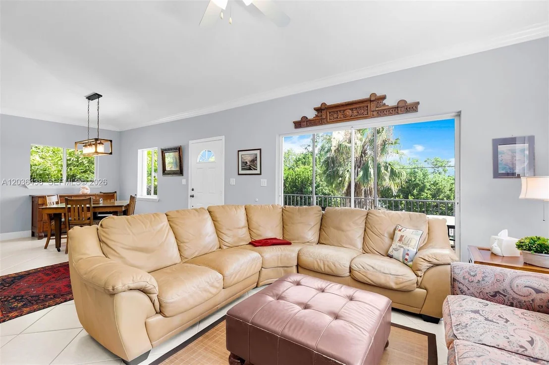 Photo of 54 Tarpon Ave