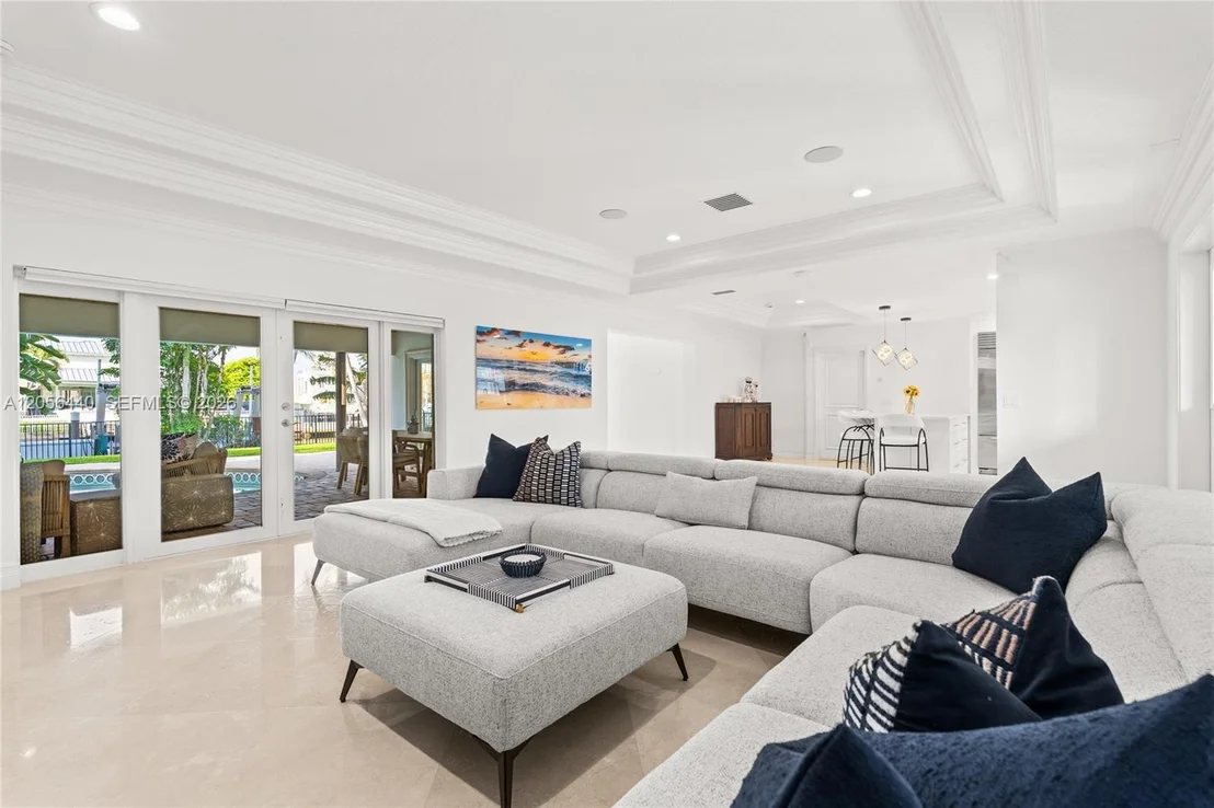 Photo of 18 Eleuthera Drive